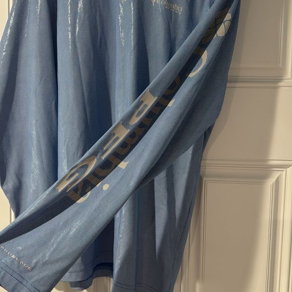 Reflective Columbia Sunshirt - Picture 2 of 3